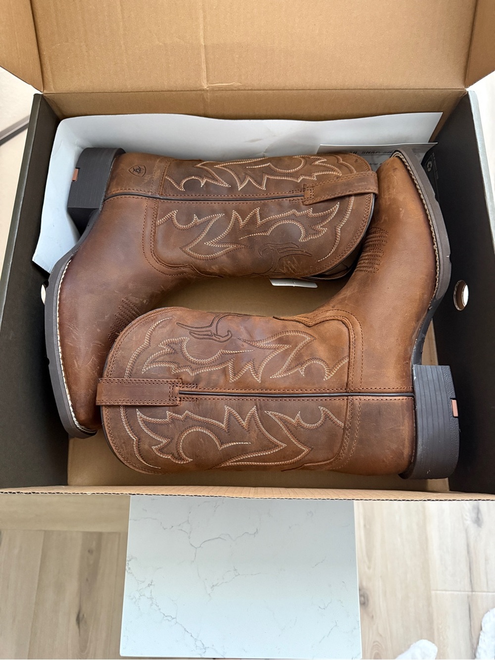 Ariat Men's Tan Brown Embroidered Western Pull-On Boots